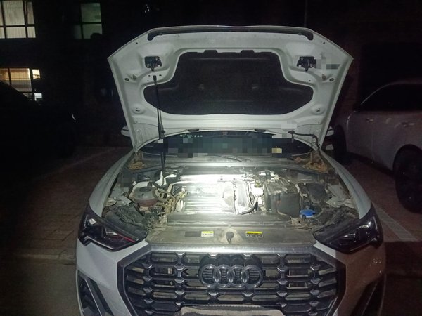 Audi Q3 2023, 22500 км, за 25388 USD - фото 10