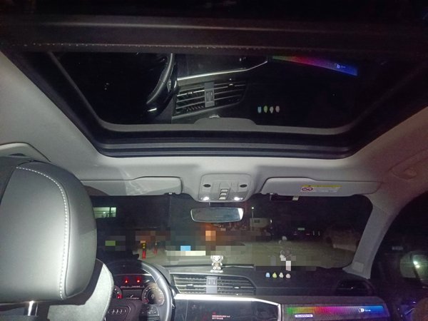 Audi Q3 2023, 22500 км, за 25388 USD - фото 8