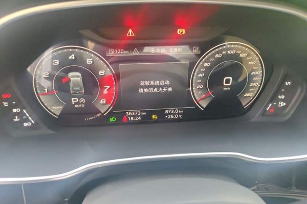 Audi Q3 2023, 36300 км, за 23619 USD - фото 12