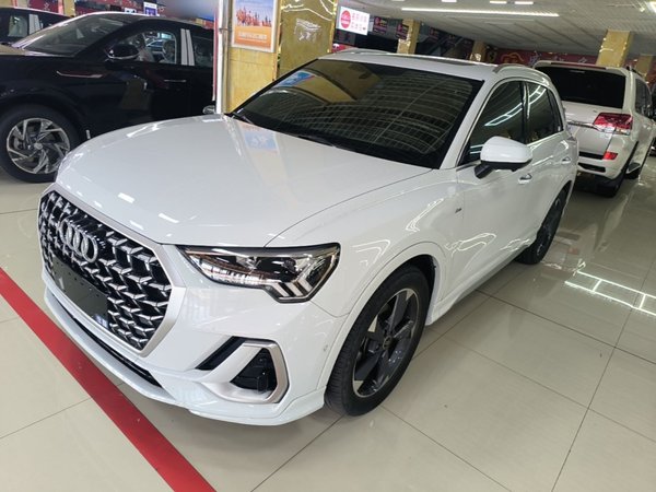 Audi Q3 · 2024 год