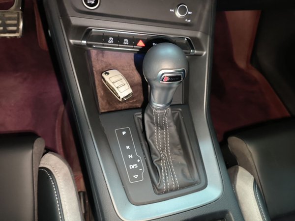 Audi Q3 2024, 19700 км, за 23895 USD - фото 17