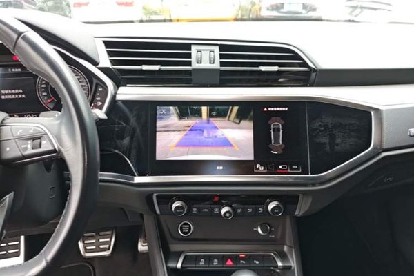 Audi Q3 2024, 27700 км, за 22703 USD - фото 16