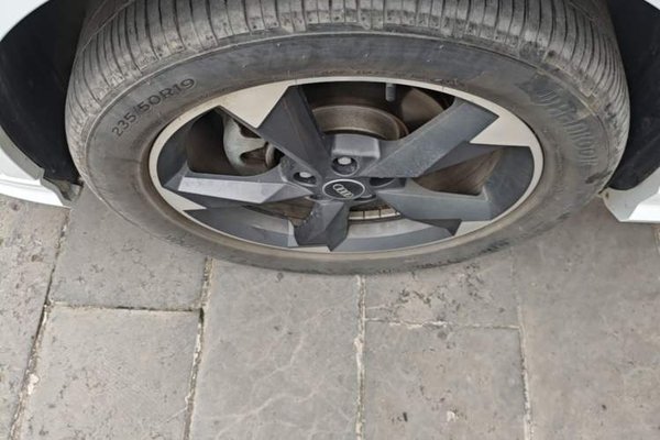 Audi Q3 2024, 27700 км, за 22703 USD - фото 8
