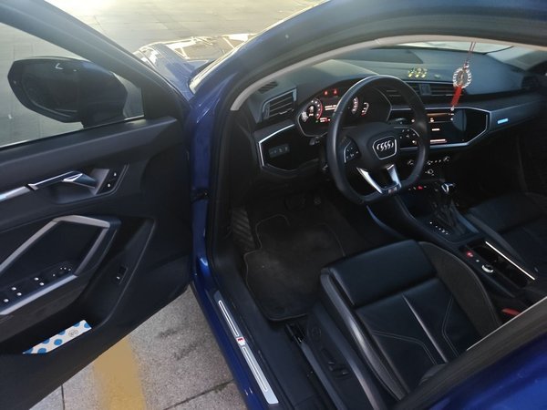 Audi Q3 Sportback 2020, 38600 км, за 15909 USD - фото 17