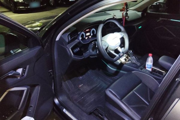 Audi Q3 Sportback 2020, 58800 км, за 16573 USD - фото 16