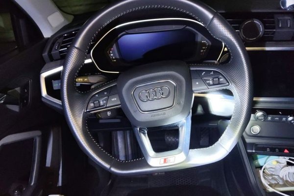 Audi Q3 Sportback 2020, 58800 км, за 16573 USD - фото 10
