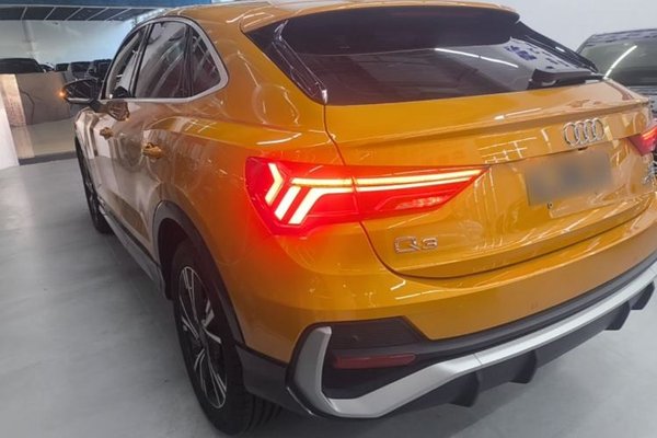 Audi Q3 Sportback 2020, 92300 км, за 18014 USD