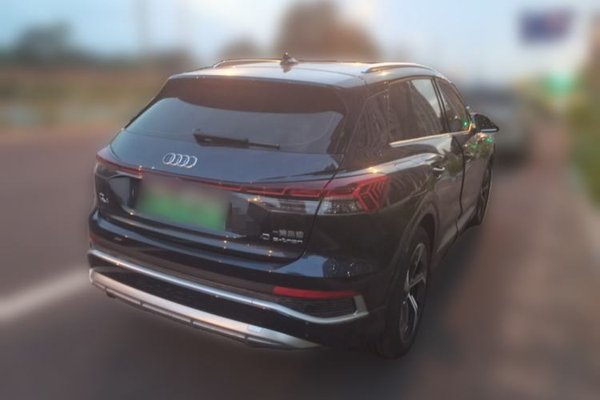 Audi Q4 e-tron 2023, 40500 км, за 17591 USD - фото 6