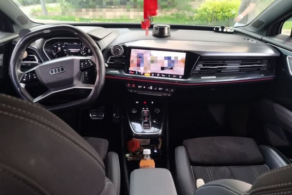 Audi Q4 e-tron 2023, 64400 км, за 17721 USD - фото 10