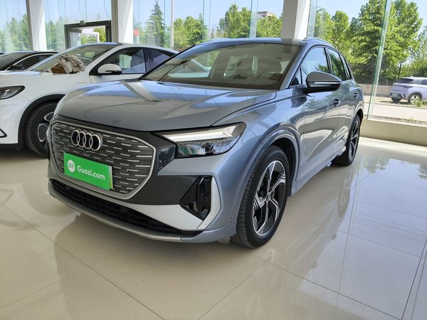 Audi Q4 e-tron 2024, 17300 км, за 23145 USD