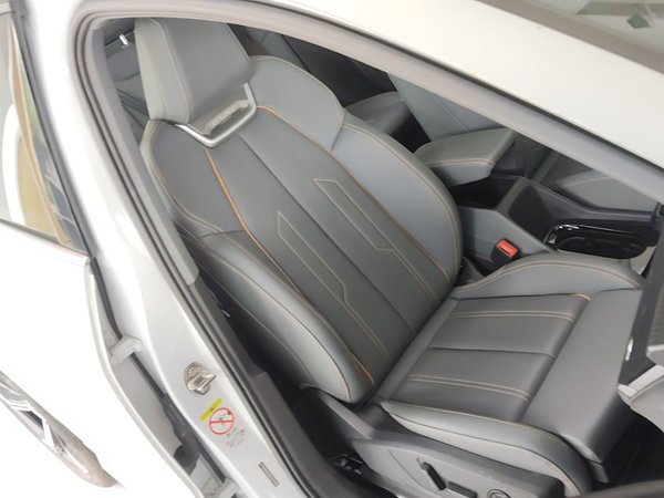 Audi Q4 e-tron 2024, 18900 км, за 9999999 USD - фото 23