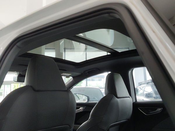 Audi Q4 e-tron 2024, 18900 км, за 9999999 USD - фото 21