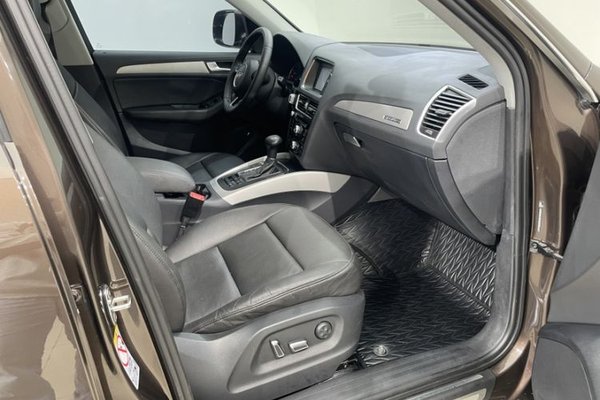 Audi Q5 2013, 150900 км, за 8401 USD - фото 42