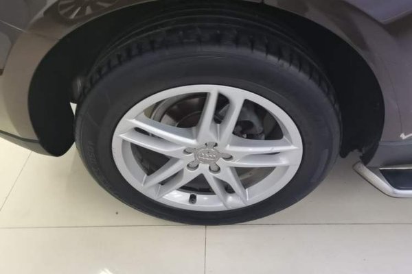 Audi Q5 2013, 150900 км, за 8401 USD
