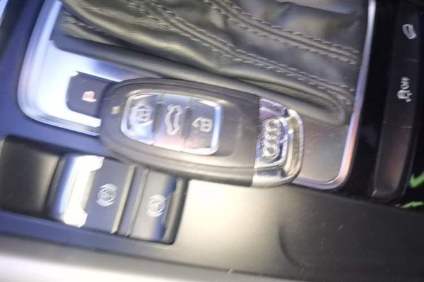 Audi Q5 2013, 150900 км, за 8401 USD - фото 43