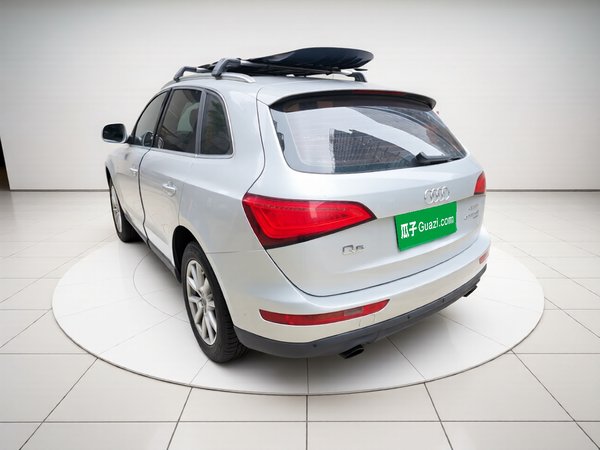 Audi Q5 2013, 121000 км, за 8305 USD