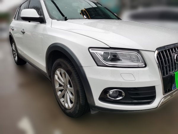 Audi Q5 2013, 127700 км, за 8034 USD