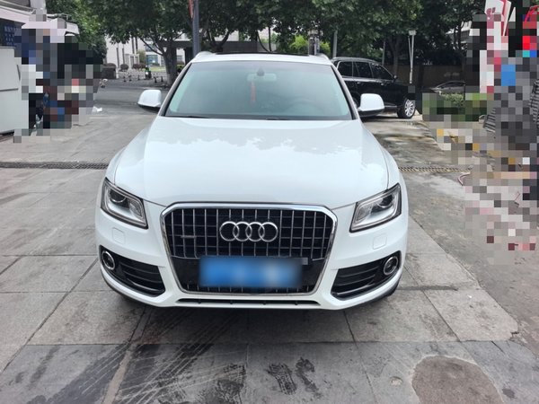 Audi Q5 2015, 105300 км, за 11416 USD