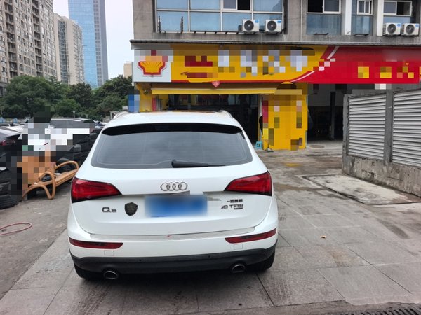 Audi Q5 2015, 105300 км, за 11416 USD