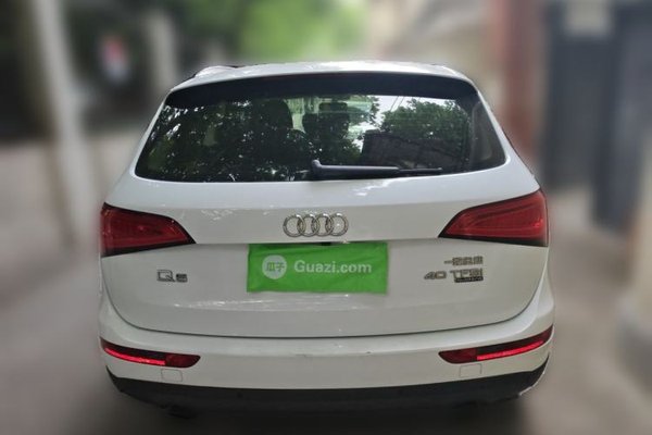 Audi Q5 2015, 131600 км, за 10903 USD