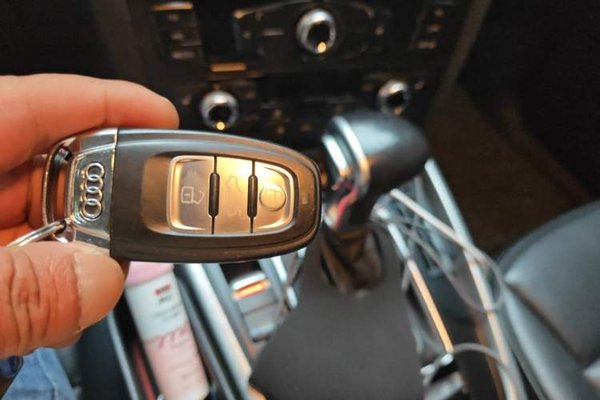 Audi Q5 2015, 131600 км, за 10903 USD - фото 17