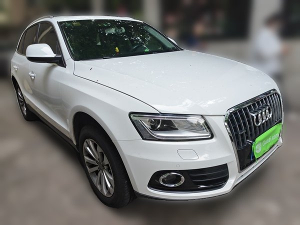 Audi Q5 2015, 131600 км, за 9229 USD