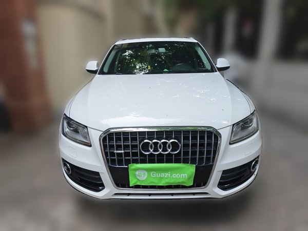 Audi Q5 2015, 131600 км, за 9229 USD