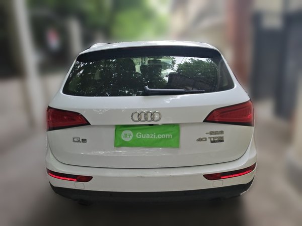 Audi Q5 2015, 131600 км, за 9229 USD