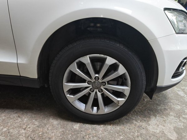 Audi Q5 2015, 131600 км, за 9229 USD - фото 8