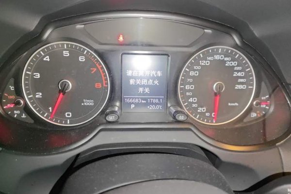 Audi Q5 2015, 166600 км, за 8678 USD - фото 14