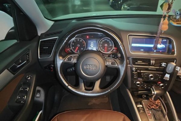 Audi Q5 2015, 166600 км, за 8678 USD - фото 12