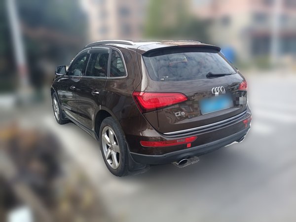 Audi Q5 2016, 93100 км, за 14102 USD