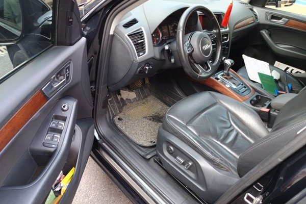 Audi Q5 2016, 199700 км, за 9022 USD