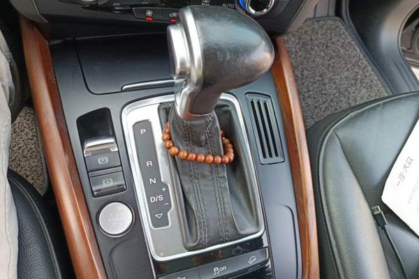 Audi Q5 2016, 199700 км, за 9022 USD - фото 15