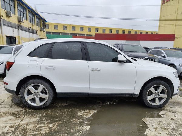Audi Q5 2016, 66500 км, за 12521 USD
