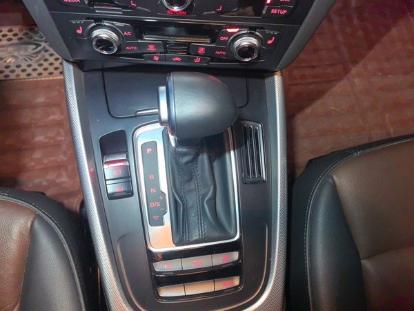 Audi Q5 2016, 66500 км, за 12521 USD - фото 12