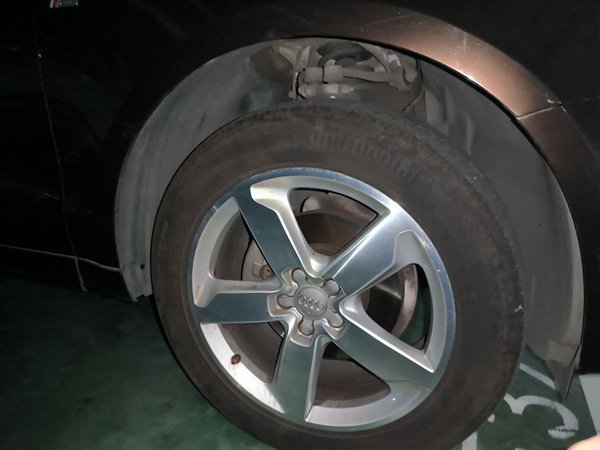 Audi Q5 2017, 90600 км, за 12904 USD