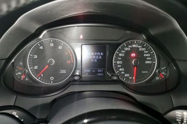 Audi Q5 2017, 97500 км, за 11978 USD - фото 12