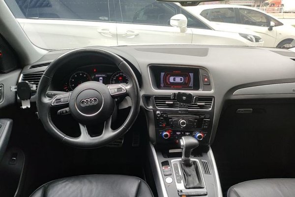 Audi Q5 2017, 106200 км, за 14392 USD - фото 12