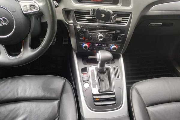 Audi Q5 2017, 106200 км, за 14392 USD - фото 16