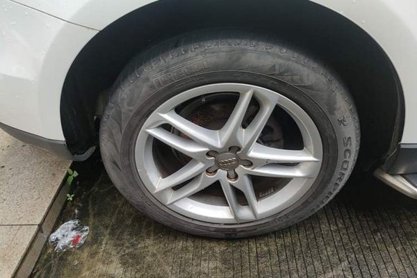 Audi Q5 2017, 106200 км, за 14392 USD - фото 11