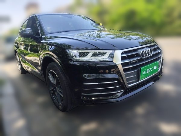 Audi Q5L 2018, 111800 км, за 20738 USD