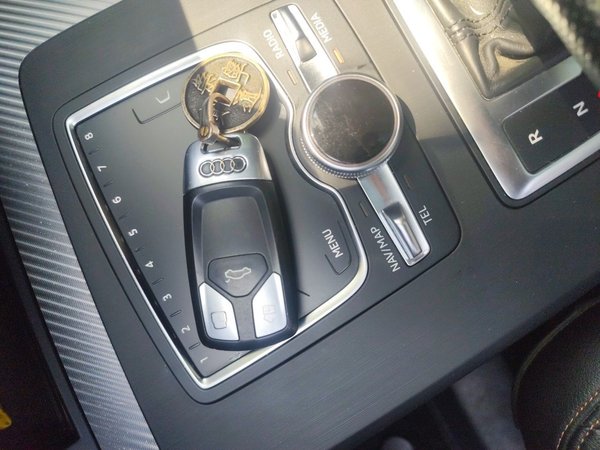 Audi Q5L 2018, 111800 км, за 20738 USD - фото 17