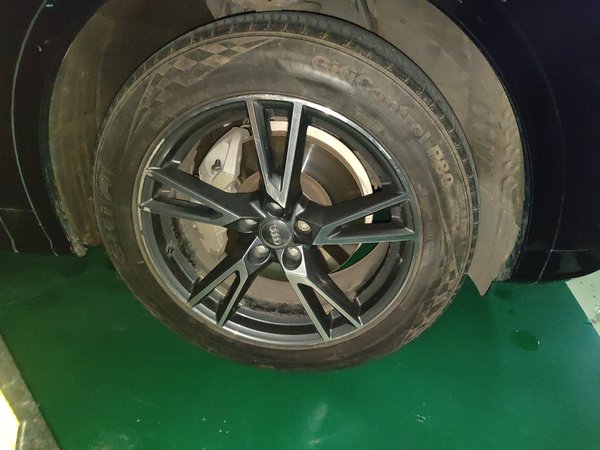 Audi Q5L 2018, 168600 км, за 19518 USD