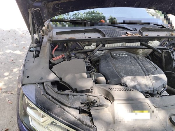 Audi Q5L 2018, 98800 км, за 16828 USD