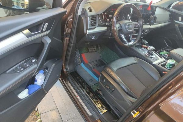 Audi Q5L 2018, 98400 км, за 17455 USD - фото 16