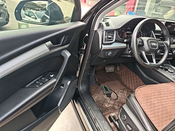 Audi Q5L 2020, 160100 км, за 19045 USD - фото 19