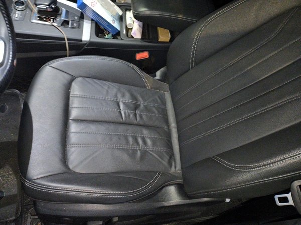 Audi Q5L 2020, 45300 км, за 28742 USD - фото 16