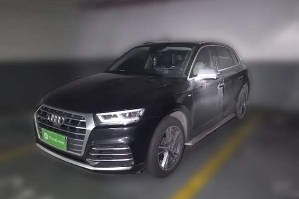 Audi Q5L · 2020 год