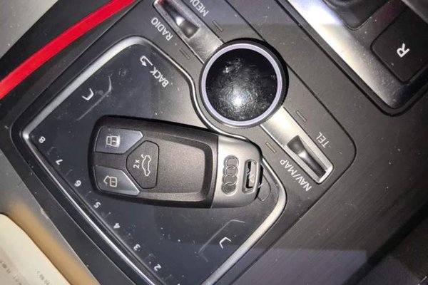 Audi Q5L 2020, 60199 км, за 22964 USD - фото 8
